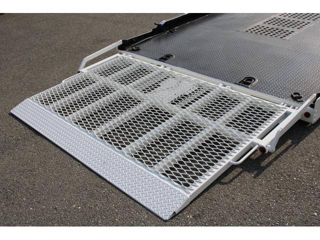 日野デュトロセーフティクレーン4段小型（2t・3t）[写真18]