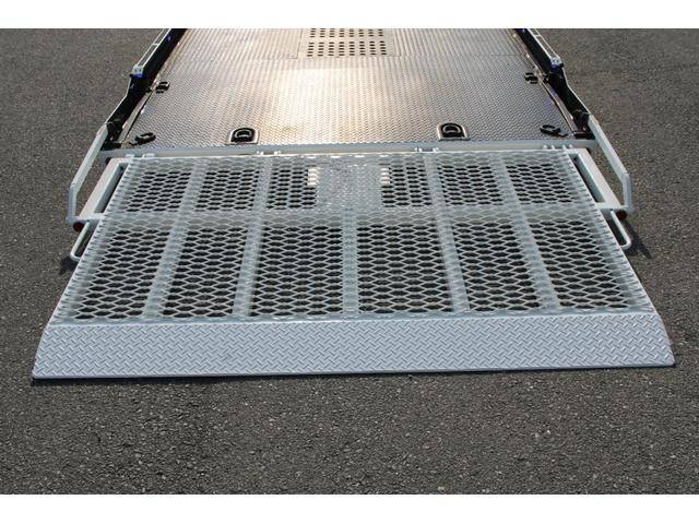 日野デュトロセーフティクレーン4段小型（2t・3t）[写真19]