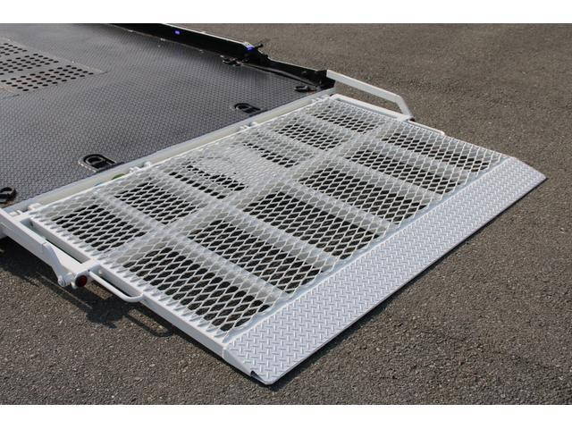 日野デュトロセーフティクレーン4段小型（2t・3t）[写真20]