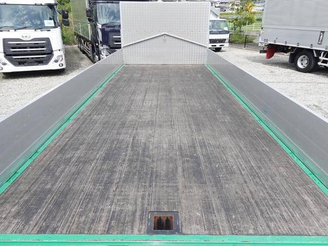 三菱ふそうファイターアルミブロック中型（4t）[写真08]