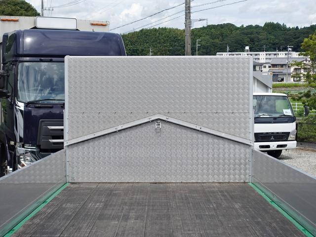 三菱ふそうファイターアルミブロック中型（4t）[写真09]