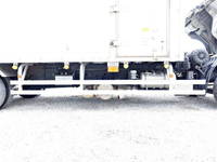 三菱ふそうファイターパネルウイング中型（4t）[写真13]