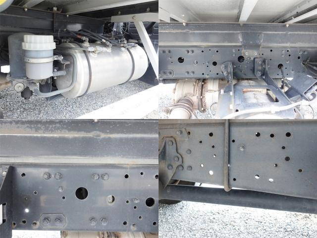 三菱ふそうファイターパネルウイング中型（4t）[写真13]