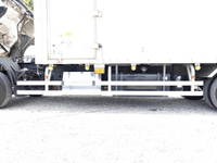 三菱ふそうファイターパネルウイング中型（4t）[写真16]