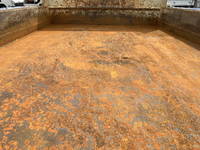 いすゞフォワードダンプ中型（4t）[写真15]