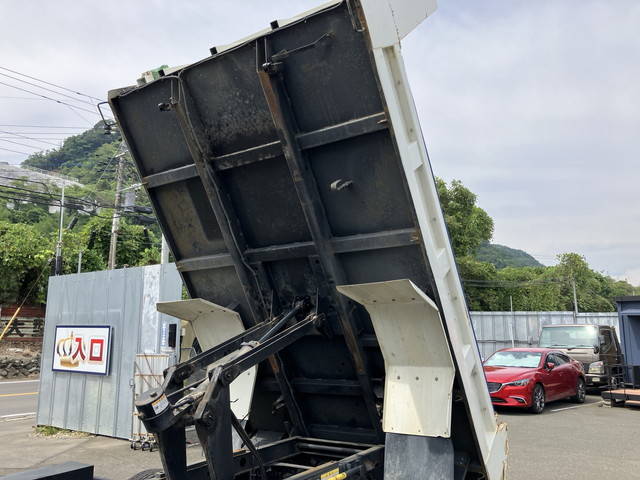 いすゞフォワードダンプ中型（4t）[写真16]