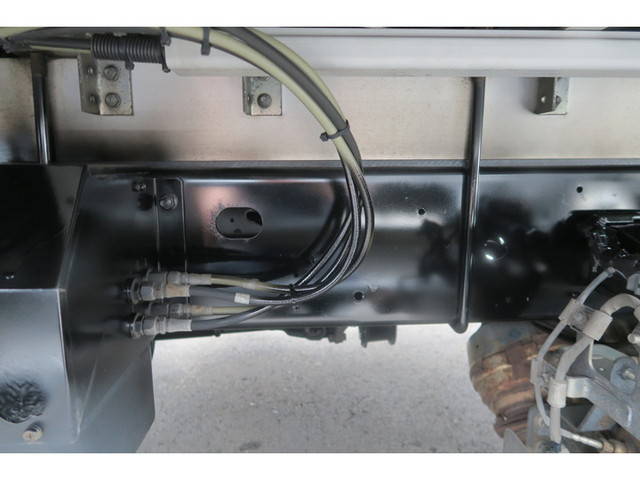 日野レンジャーアルミバン中型（4t）[写真16]