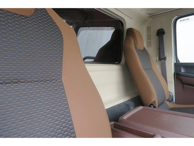 日野レンジャーアルミバン中型（4t）[写真30]