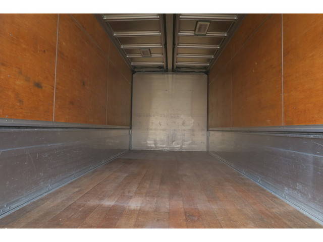 日野レンジャーアルミバン中型（4t）[写真08]