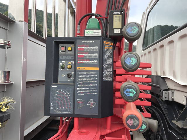 三菱ふそうファイタークレーン4段中型（4t）[写真15]