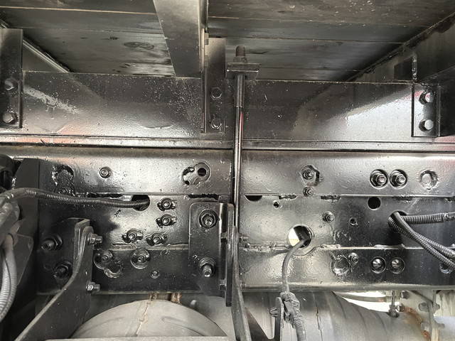 三菱ふそうファイタークレーン4段中型（4t）[写真23]