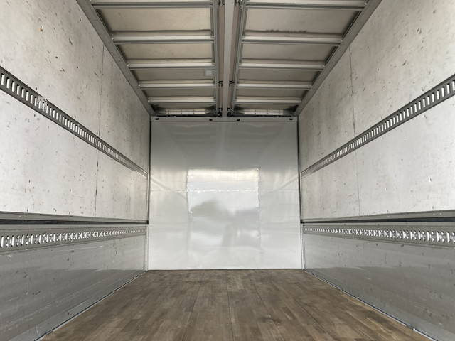 三菱ふそうファイターアルミウイング中型（4t）[写真11]