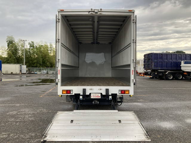 三菱ふそうファイターアルミウイング中型（4t）[写真16]