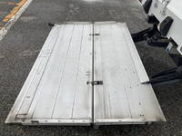 三菱ふそうファイターアルミウイング中型（4t）[写真18]