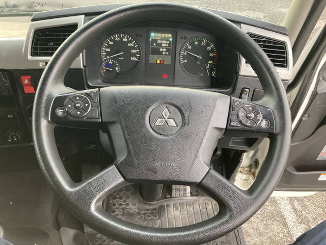 三菱ふそうファイターアルミウイング中型（4t）[写真33]