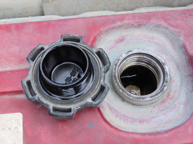 日野デュトロ散水車小型（2t・3t）[写真16]