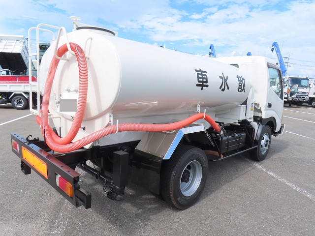 日野デュトロ散水車小型（2t・3t）[写真02]
