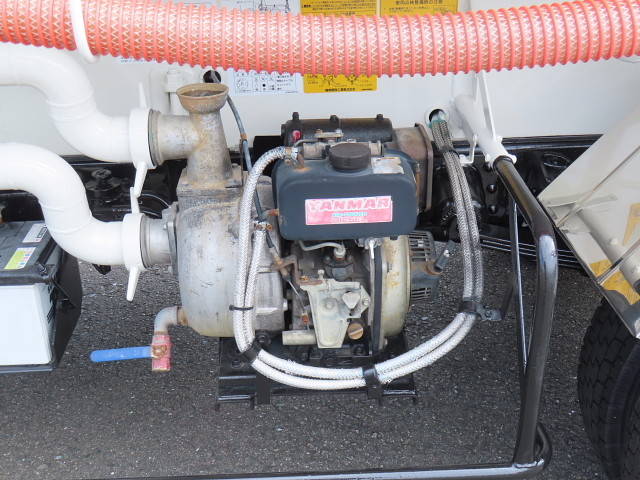 日野デュトロ散水車小型（2t・3t）[写真24]