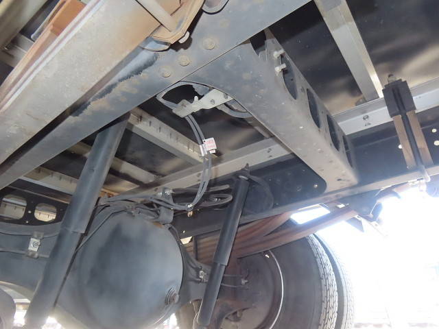 日野レンジャーアルミウイング中型（4t）[写真10]