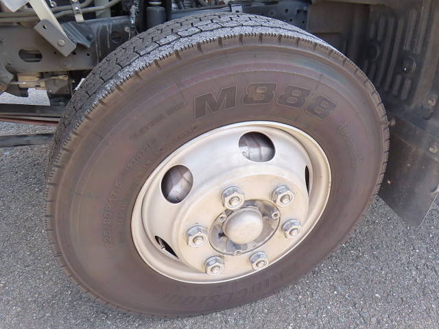 日野レンジャーアルミウイング中型（4t）[写真12]