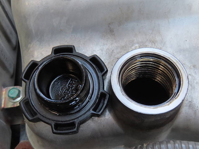 日野レンジャーアルミウイング中型（4t）[写真15]