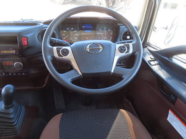 日野レンジャーアルミウイング中型（4t）[写真19]