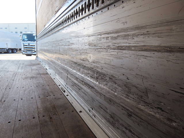 日野レンジャーアルミウイング中型（4t）[写真28]