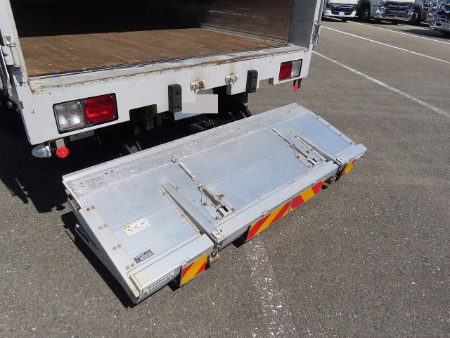 日野レンジャーアルミウイング中型（4t）[写真33]