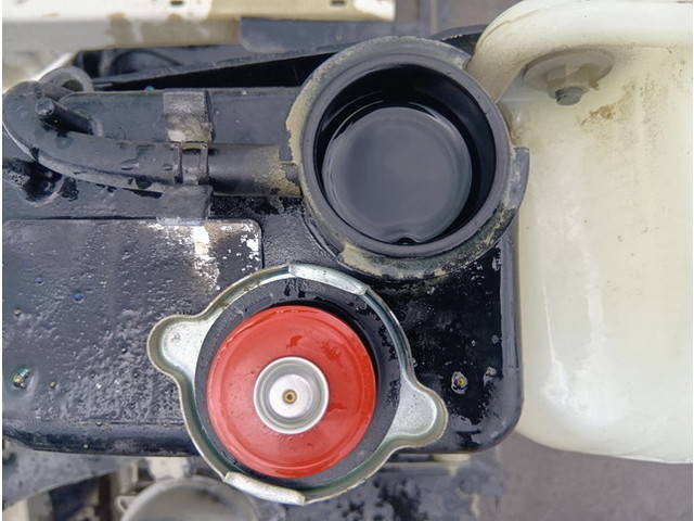 いすゞギガミキサー車（コンクリートミキサー）大型（10t）[写真12]