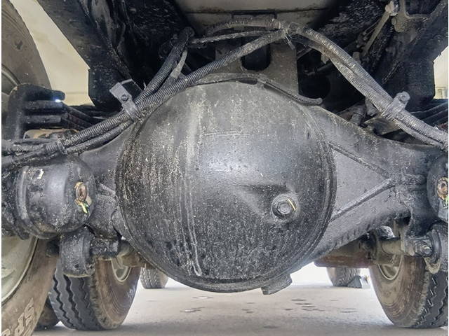 いすゞギガミキサー車（コンクリートミキサー）大型（10t）[写真18]