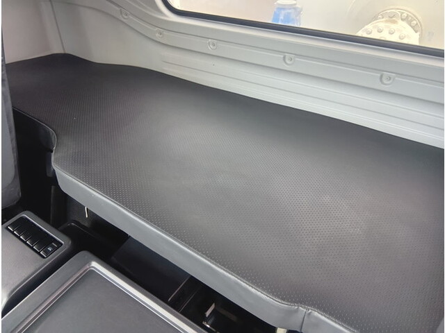 いすゞギガミキサー車（コンクリートミキサー）大型（10t）[写真26]