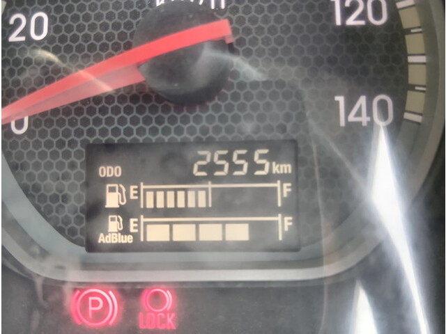 いすゞギガミキサー車（コンクリートミキサー）大型（10t）[写真30]