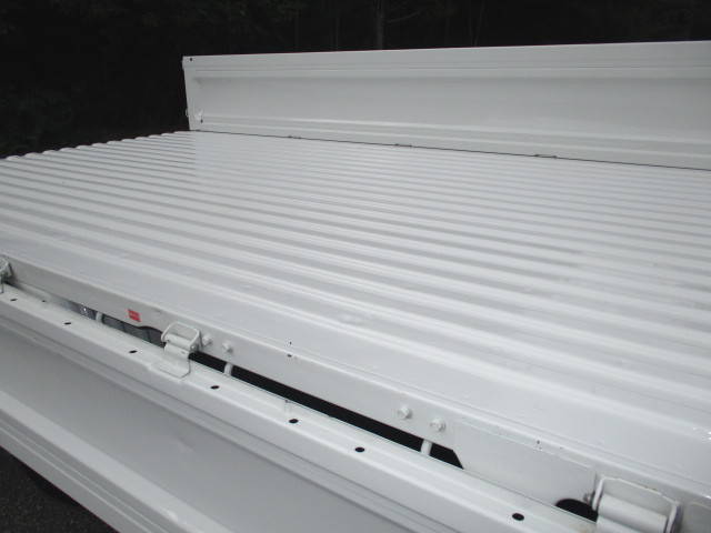 マツダボンゴ平ボディ小型（2t・3t）[写真10]