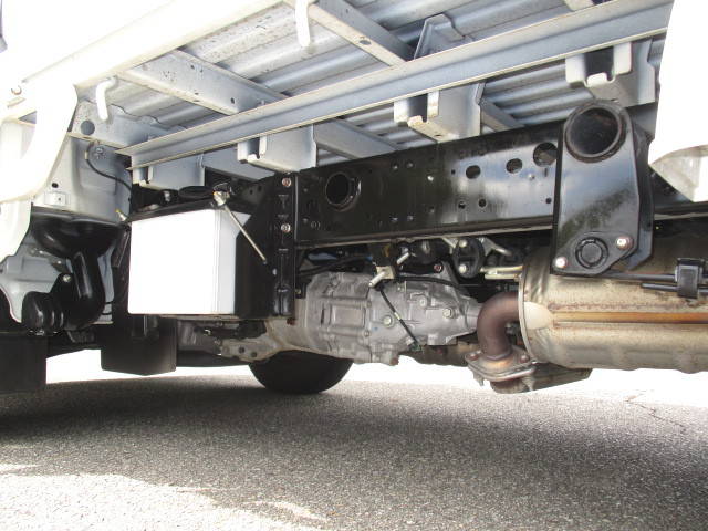 マツダボンゴ平ボディ小型（2t・3t）[写真14]