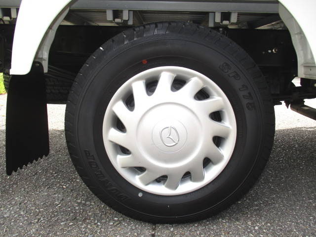 マツダボンゴ平ボディ小型（2t・3t）[写真16]