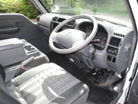 マツダボンゴ平ボディ小型（2t・3t）[写真19]