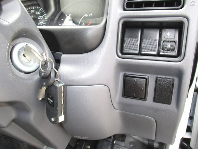 マツダボンゴ平ボディ小型（2t・3t）[写真22]