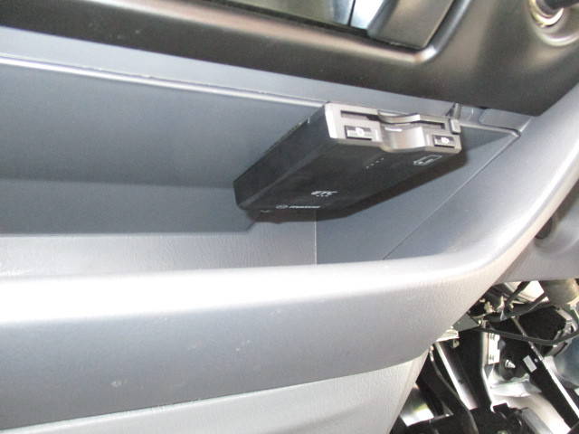 マツダボンゴ平ボディ小型（2t・3t）[写真26]