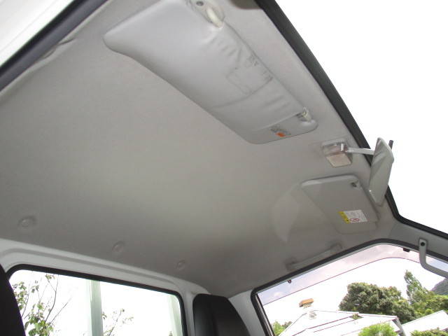マツダボンゴ平ボディ小型（2t・3t）[写真28]