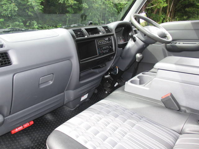 マツダボンゴ平ボディ小型（2t・3t）[写真29]