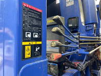 三菱ふそうスーパーグレートセルフクレーン3段大型（10t）[写真11]