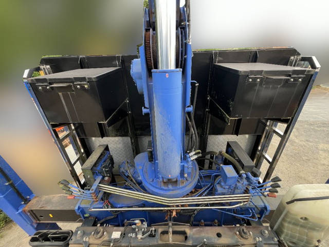 三菱ふそうスーパーグレートセルフクレーン3段大型（10t）[写真13]