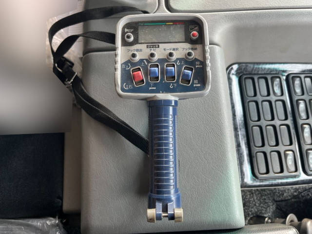 三菱ふそうスーパーグレートセルフクレーン3段大型（10t）[写真16]