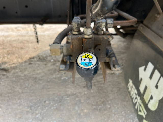 三菱ふそうスーパーグレートセルフクレーン3段大型（10t）[写真20]