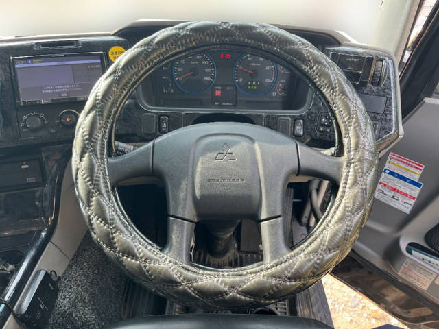 三菱ふそうスーパーグレートセルフクレーン3段大型（10t）[写真32]