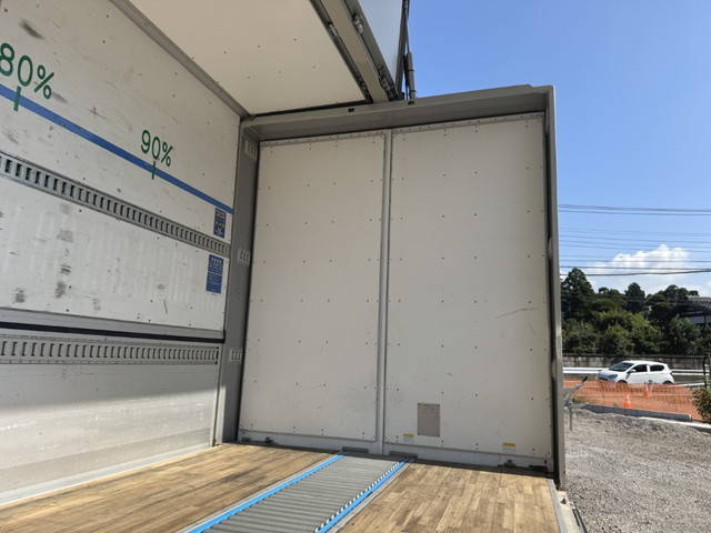 日野プロフィアアルミウイング大型（10t）[写真10]