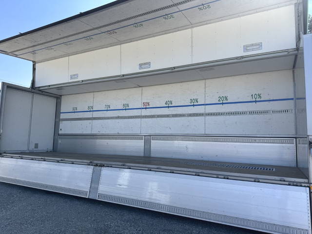 日野プロフィアアルミウイング大型（10t）[写真13]