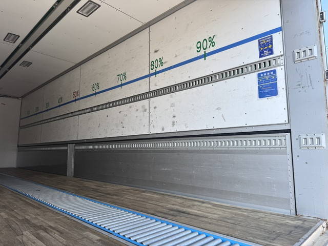 日野プロフィアアルミウイング大型（10t）[写真17]