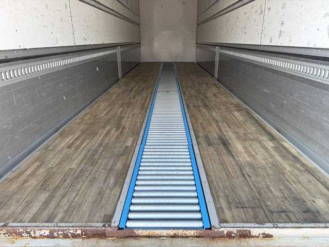 日野プロフィアアルミウイング大型（10t）[写真18]