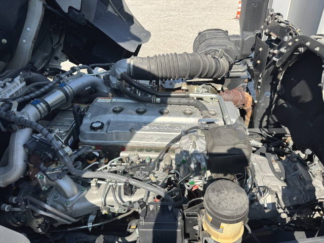 日野プロフィアアルミウイング大型（10t）[写真31]